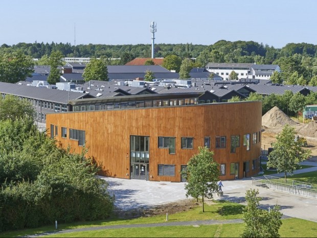 Multihus - Nærum Gymnasium - Omgivelser