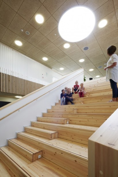 Sønderlandsskolen - trappe